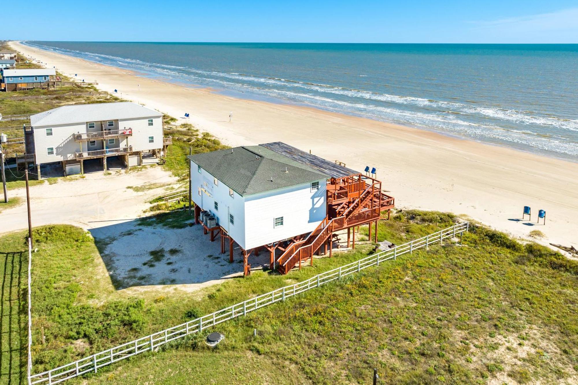 Unobstructed Oceanfront Sea Turtle Unit 2 Beach Pad! Surfside Beach Bagian luar foto